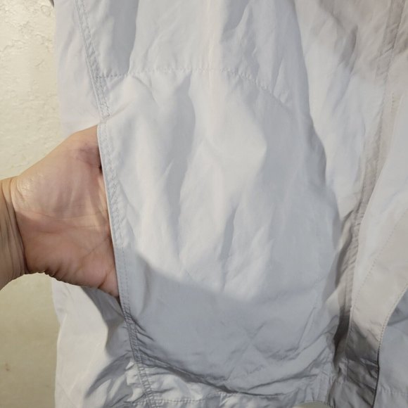 chicos zenergy jacket size 2P light weight light gray pocket hooded zip up - Picture 5 of 9